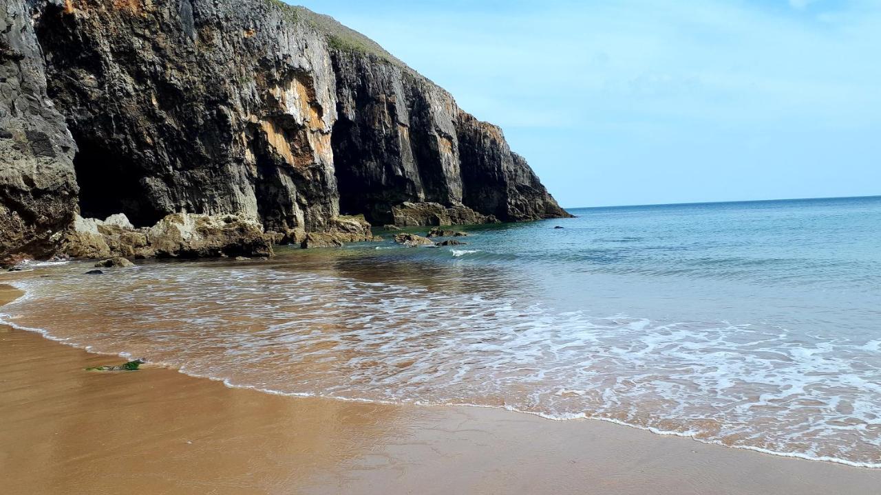 A Beach Holiday In Pembrokeshire Экстерьер фото