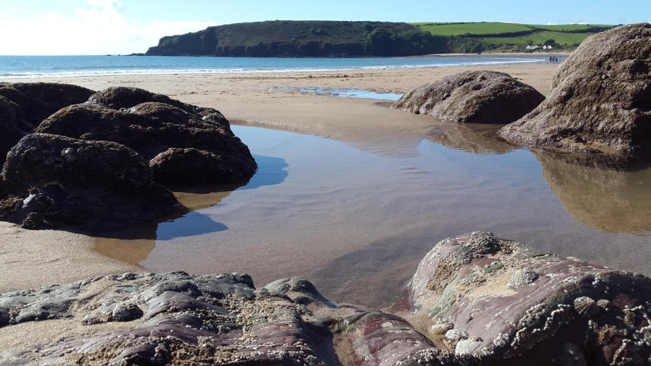 A Beach Holiday In Pembrokeshire Экстерьер фото