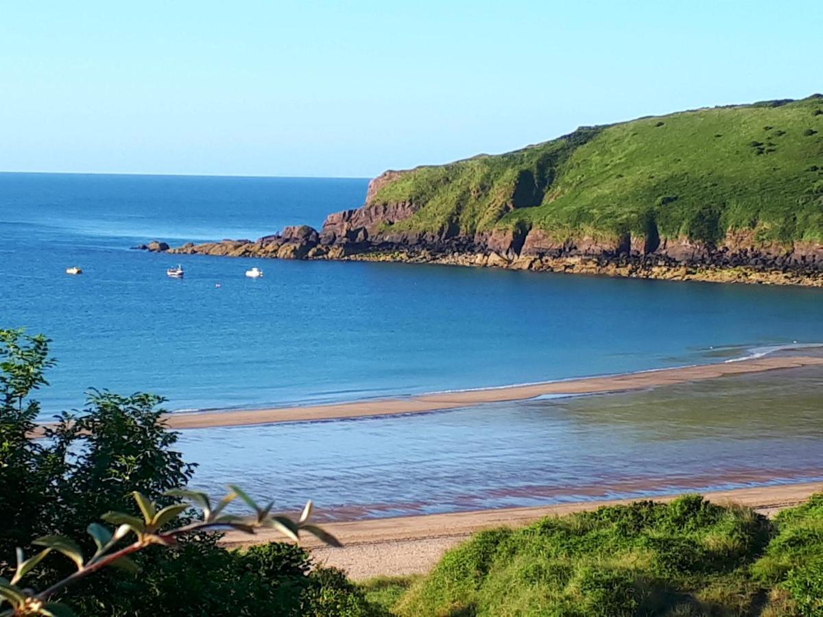 A Beach Holiday In Pembrokeshire Экстерьер фото