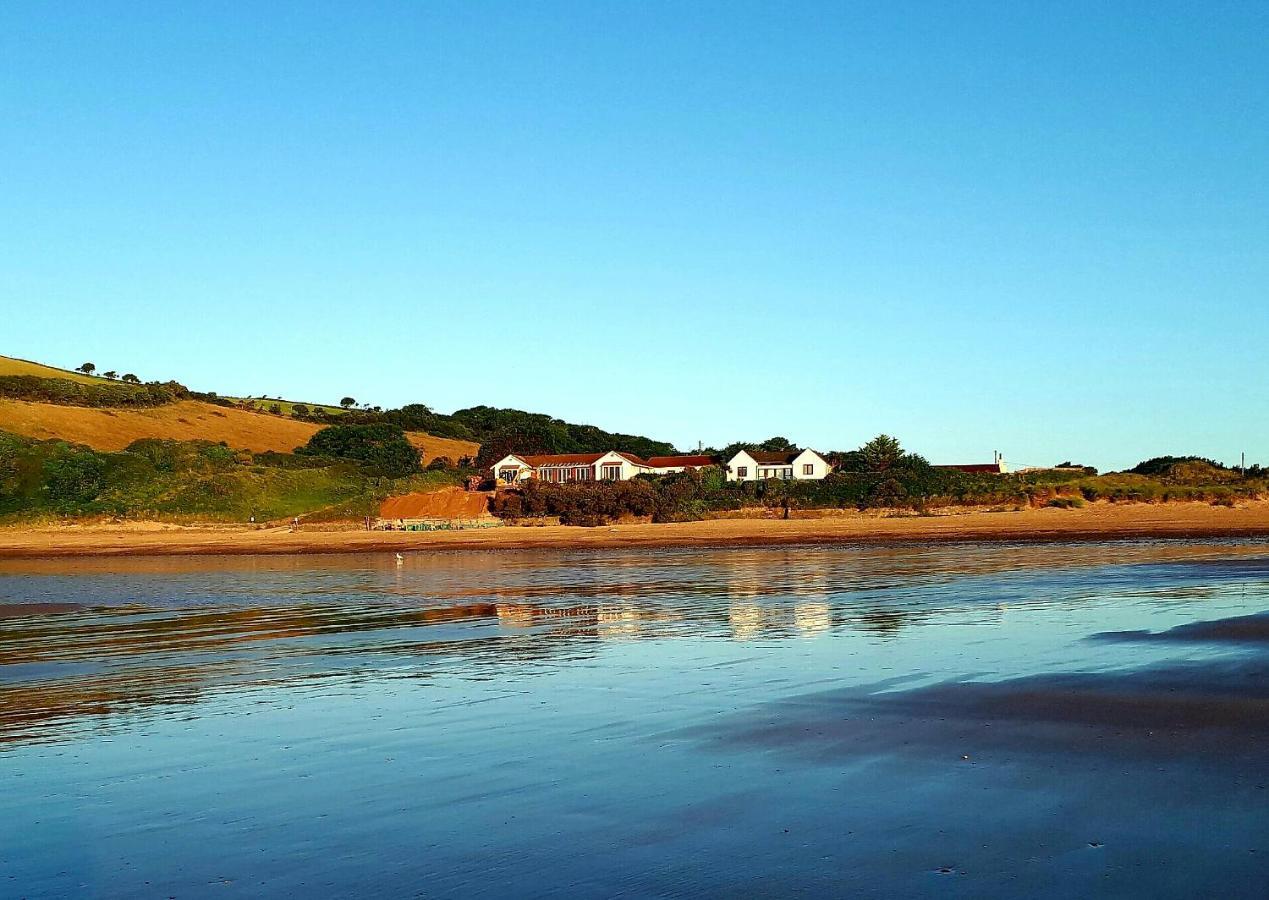 A Beach Holiday In Pembrokeshire Экстерьер фото